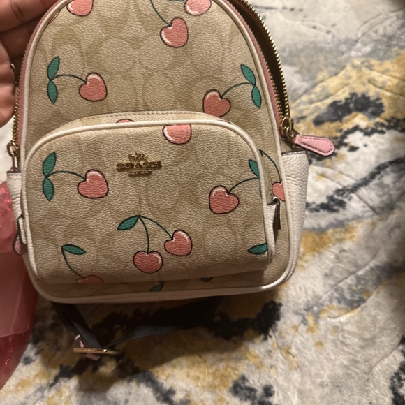 Set - Picture 3 of 3